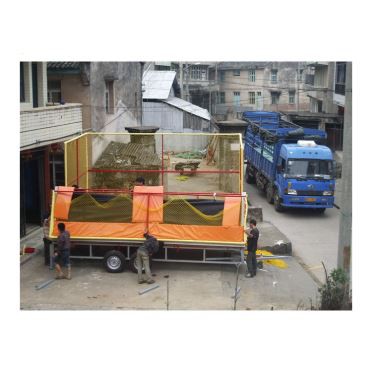 Trampolín al aire libre con remolque